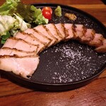 沖縄酒場ハイサイ - キビまるの豚のステーキ