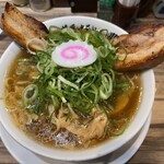 焼豚中華そば 啜る - 