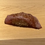 すが弥 - 炙ったカマトロ　1週間熟成で筋も柔らかい