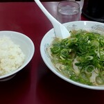 大黒ラーメン - 料理写真: