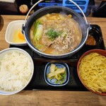 吉野家 - 料理写真:【限定】牛肉玉ラーメン鍋膳　987円
