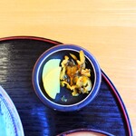 やぶ善 - 箸休めの"お漬物"は、嬉しい二種盛り。