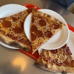 Henry's PIZZA - 