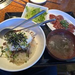 炭火ホルモン 吟 - 