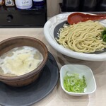 鶏白湯専門店 つけ麺まるや - 料理写真:【塩】鶏白湯つけ麺(並)＋薬味ネギ