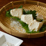 こだわり炭火焼鳥 ふらふら - 有機豆腐からつくった、手づくりざる豆腐