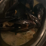 GINZA MACHi PON - ムール貝の酒蒸し
