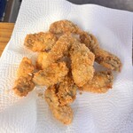 浜英水産 - 熱々カキフライ