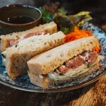 カヤバ珈琲 - コンビーフサンド