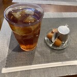 The Roll - 紅茶110円