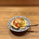 京味 もと井 - ▼水菓子 ・フルーツのゼリー寄せ 　カスタードソース 　イチゴ、紅まどんなキウイ 、ルレクチエ