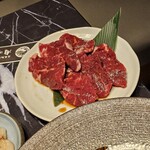 Kuroge Wagyu to Ginshari Niku no Takumi - Red Outside Skirt