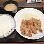和洋食 とんかつの店 じゅん - 全体図