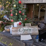 nakameguro SLOW TABLE - クリスマスデコレーションも！