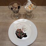 ガスト - デザート注文その1　：　▽ぷるるん季節ゼリー(マロン珈琲)　▽ゆめいろパレットソフト　▽お祭りチョコバナナ　　