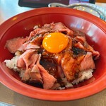 すき家 - 料理写真:ローストビーフ丼並 890円