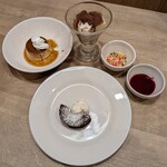 ガスト - デザート注文その2　：　▽ふわふわミニティラミス　▽ガストプリン　▽チョコっとショコラ　▽フランボワーズ(追加トッピング)　▽カラースプレー(追加トッピング)