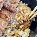 うなふじ - ご飯の中にも鰻が隠れてました！