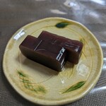 道の駅越前たけふ - 東月堂 本練り羊羹 １本  1,280円（税込）。お値打ちなのに美味しいですョ！