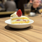 LESS by Gabriele Riva & Kanako Sakakura - 