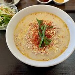 チャイナ カフェ 芳華 - 台湾風担々麺