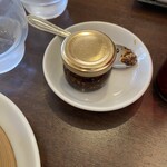 チャイナ カフェ 芳華 - この山椒がうまい…麻婆豆腐とか食べてみたい