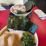 家系ラーメン 王道家直伝 との丸家  八潮店 - 