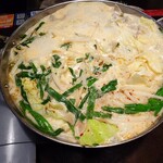 白木屋 仙台名掛丁店 - もつ鍋(先出し)