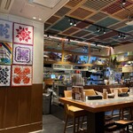 モクオラ ディキシーダイナー - 店内はハワイアンキルトが飾ってあってかわいい