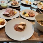 Crossroads Kitchen - 