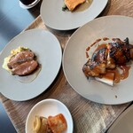 Crossroads Kitchen - 