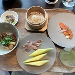 Crossroads Kitchen - 