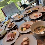 Crossroads Kitchen - 