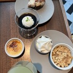 Crossroads Kitchen - 