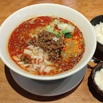 四川担々麺 赤い鯨 - 