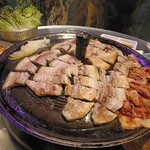韓国料理 サムギョプサル どやじ - 