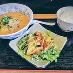あじへい - あじへいランチ（麺一玉）税込み930円
                                      +50円で担々麺に!!