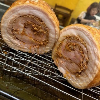 ピッツェリア・ヴィノテカ・イル・ペコリーノ_1