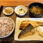 やよい軒 - 料理写真:しまほっけとサバの塩焼きの定食