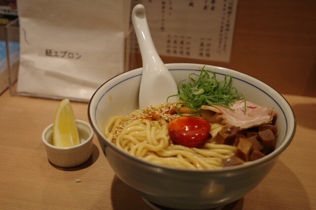 風商3号店　 らぁ麺 くろ渦 - 新宿三丁目/ラーメン | 食べログ