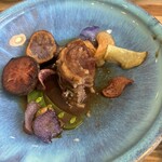 つるよし料理店 - 柔らかお肉、いろんな芋のポテチが。