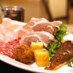 ピエトレ・プレツィオーゼ - ピエトレ風  本日の前菜盛り合わせ