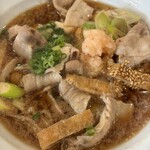 武蔵野うどん 澤村 - 具沢山のつけ汁