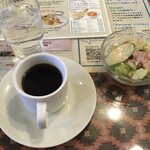 インド料理 パリワル - セットドリンクとセットサラダ