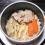 やまきや旅館 - 夕食（鶏肉の炊き込みご飯）