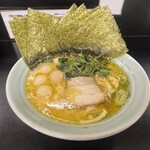 萬来亭 - ラーメン（麺少なめ2/3）醤油豚骨　