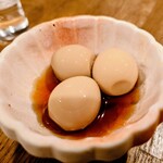 立呑 ZUTTO - うずら玉子にんにく醤油浸け♪