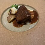 ラ サントゥール - 牛頰肉の煮込み