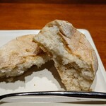 馳走西健一 - パン