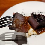 馳走西健一 - 醤油と合わせたマスタードのソースで